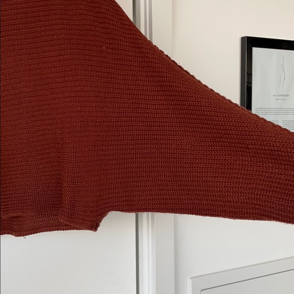 Seven Sisters Bat Wing Sweater - Picture 5 of 8